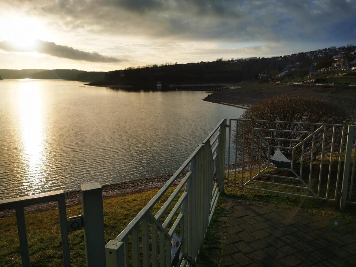 Ferienhaus Mit Riesen Garten, Drei Terrassen, Toller Aussicht Am Waldrand, Auch Als Monteur-Wohnung Hemer Buitenkant foto